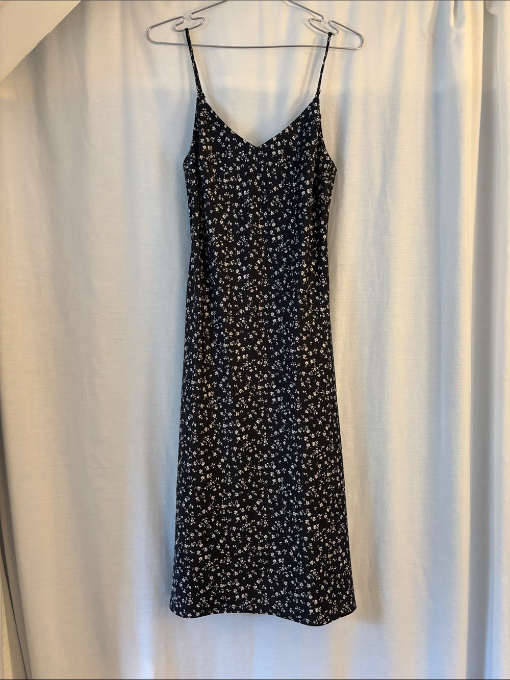 Forever 21 Black silky Floral Slip Midi Dress
